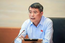 Thủ tướng: Tại sao bệnh viện tư mua được thuốc giá hợp lý, Nhà nước lại không?