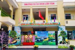 Họp khẩn xử l&yacute; vụ 2 gi&aacute;o vi&ecirc;n t&aacute;t học sinh mầm non ở Thanh Ho&aacute;
