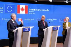 Canada v&agrave; EU th&uacute;c đẩy x&acirc;y dựng quan hệ đối t&aacute;c chiến lược s&acirc;u rộng hơn