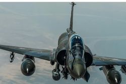 Ti&ecirc;m k&iacute;ch Mirage 2000D Ph&aacute;p rơi khi huấn luyện, phi c&ocirc;ng thiệt mạng