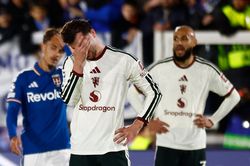 Ai cứu được Manchester United?