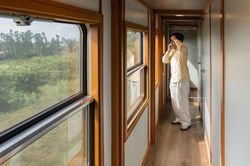 C&oacute; g&igrave; trong 2 h&agrave;nh tr&igrave;nh t&agrave;u hỏa Việt Nam 'đẹp nhất thế giới'?