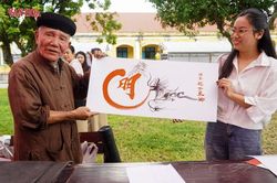 Lan tỏa hồn Việt qua nghệ thuật thư ph&aacute;p tại Huế