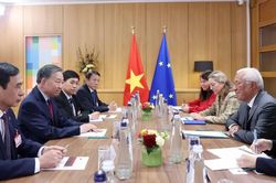 Th&ocirc;ng c&aacute;o B&aacute;o ch&iacute; về chuyến thăm ch&iacute;nh thức Li&ecirc;n minh ch&acirc;u &Acirc;u của Tổng B&iacute; thư Ban Chấp h&agrave;nh Trung ương Đảng Cộng sản Việt Nam, Chủ tịch nước Cộng h&ograve;a x&atilde; hội chủ nghĩa Việt Nam T&ocirc; L&acirc;m