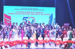 H&agrave;nh tr&igrave;nh 50 năm Trường Đại học S&acirc;n khấu - Điện ảnh TPHCM