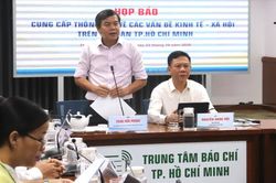 Đề xuất lập tổ c&ocirc;ng t&aacute;c xử l&yacute; c&aacute;c điểm thường &ugrave;n tắc giao th&ocirc;ng