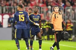 Arsenal tho&aacute;t thua Bayern Munich, Harry Kane &aacute;p s&aacute;t kỷ lục Ronaldo