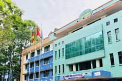 Ngủ một giấc trên xe khách, nam sinh tá hỏa khi bị chở đến gần biên giới Campuchia