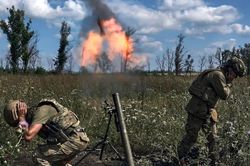 Ukraine tuy&ecirc;n bố sẵn s&agrave;ng 'đ&oacute;ng băng' chiến tuyến để t&igrave;m kiếm h&ograve;a b&igrave;nh với Nga