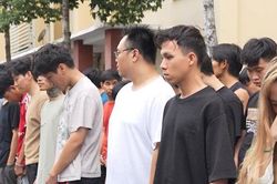 Từ vụ kiểm tra qu&aacute;n bar 'd&acirc;n chơi' ở TPHCM, b&oacute;c gỡ đường d&acirc;y tội phạm li&ecirc;n tỉnh