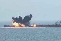 Iran tấn c&ocirc;ng 4 t&agrave;u chở dầu ở Hormuz, gửi cảnh b&aacute;o cứng rắn tới Mỹ