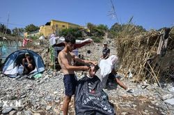 Italy v&agrave; T&acirc;y Ban Nha dỡ bỏ kiểm so&aacute;t bi&ecirc;n giới