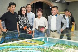 Cổ phiếu Novaland: Vợ nh&agrave; s&aacute;ng lập muốn hạ sở hữu, cổ đ&ocirc;ng lớn tranh thủ gom th&ecirc;m