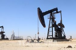 Gi&aacute; dầu Brent tăng vượt mức 111 USD/th&ugrave;ng do căng thẳng tại Trung Đ&ocirc;ng leo thang