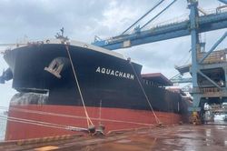 Bắt giữ tàu biển quốc tế AQUACHARM va chạm gây hư hỏng cầu cảng tại Dung Quất