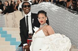 A$AP Rocky h&eacute; lộ t&igrave;nh trạng album mới của Rihanna