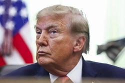 &Ocirc;ng Trump: Xung đột tại Ukraine tiến gần hồi kết hơn bao giờ hết