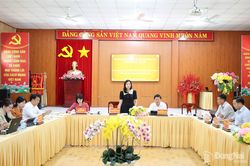Gi&aacute;m s&aacute;t c&ocirc;ng t&aacute;c giảm ngh&egrave;o tại 2 x&atilde; Long Phước, Xu&acirc;n Đường