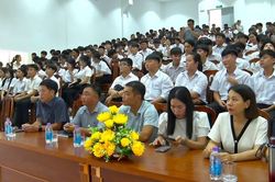 Tuy&ecirc;n truyền ph&ograve;ng, chống thi&ecirc;n tai tại Trường Trung cấp Nghề Di&ecirc;n Kh&aacute;nh