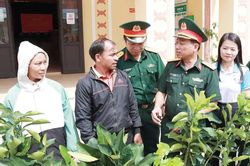 Tiếp sức cho nạn nh&acirc;n da cam
