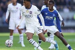 Chelsea gặp kh&oacute; trong việc giữ ch&acirc;n t&agrave;i năng trẻ của học viện Cobham