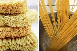 Tại sao sợi m&igrave; &Yacute; d&agrave;i thẳng, sợi m&igrave; t&ocirc;m lại c&oacute; h&igrave;nh lượn s&oacute;ng?