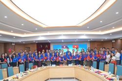 Tăng cường giao lưu, trao đổi kinh nghiệm công tác Đoàn, Đội giữa Hà Nội và Viêng Chăn