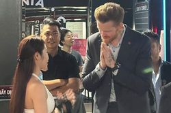 Ph&ograve;ng gym California đ&ocirc;ng nghịt