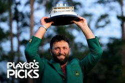 Golf thủ cựu số 1 thế giới gặt h&aacute;i nhiều chiến thắng nhờ đọc s&aacute;ch