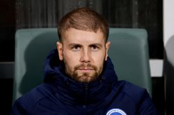 Brighton không để HLV ra đi
