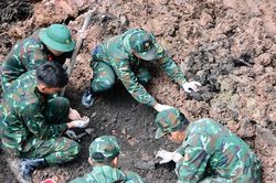 Th&ecirc;m 12 bộ h&agrave;i cốt liệt sĩ được ph&aacute;t hiện, quy tập tại C&ocirc;ng vi&ecirc;n L&ecirc; Thị Ri&ecirc;ng