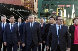 Tổng Bí thư, Chủ tịch nước Tô Lâm thăm Cảng Antwerp-Bruges (Vương quốc Bỉ)