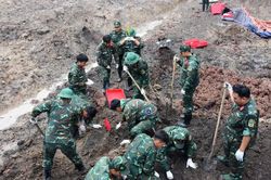 T&igrave;m thấy th&ecirc;m 12 h&agrave;i cốt liệt sĩ tại C&ocirc;ng vi&ecirc;n L&ecirc; Thị Ri&ecirc;ng