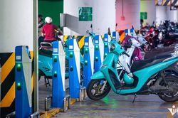 Đưa xe điện vào chung cư ở Hà Nội: Loạt yêu cầu thực tế cần giải quyết
