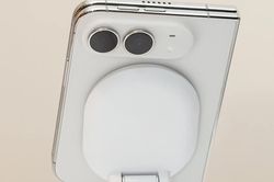 iPhone Duo bị đẩy gi&aacute; l&ecirc;n 130 triệu đồng, người mua phải đặt cọc 30 triệu đồng