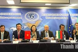 Mở rộng cơ hội hợp t&aacute;c đầu tư, thương mại tại Bulgaria