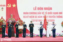 Lữ đoàn 125 đón nhận Huân chương Bảo vệ Tổ quốc hạng Nhì và kỷ niệm 65 năm ngày truyền thống