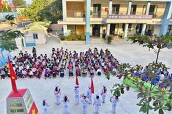 Nu&ocirc;i dưỡng t&igrave;nh y&ecirc;u biển đảo qua m&ocirc; h&igrave;nh cột mốc Trường Sa