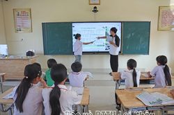 Ứng dụng c&ocirc;ng nghệ 4.0 n&acirc;ng cao chất lượng dạy v&agrave; học