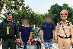 Cảnh s&aacute;t giao th&ocirc;ng L&agrave;o Cai: Ngăn chặn thiếu ni&ecirc;n tăng ga bỏ chạy với 8 lỗi vi phạm giao th&ocirc;ng