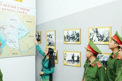 Khi lịch sử được kể bằng công nghệ số