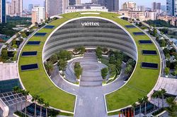 C&ocirc;ng ty quản l&yacute; hạ tầng lớn mạnh của Viettel được trao tặng Hu&acirc;n chương Lao động hạng Nh&igrave;