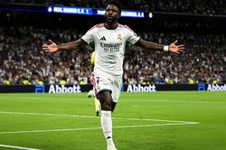 Tiết lộ l&yacute; do v&igrave; sao Vinicius từ chối Arsenal?