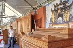 Rộn r&agrave;ng lễ hội vinh danh l&agrave;ng nghề truyền thống