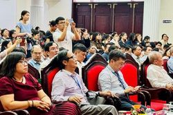 Ứng dụng Tr&iacute; tuệ nh&acirc;n tạo trong Y tế: 'Trợ l&yacute;' đắc lực, kh&ocirc;ng thể thay thế tr&aacute;i tim người thầy thuốc