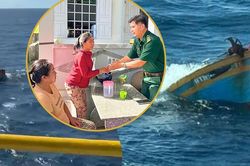 Ph&aacute;t hiện t&agrave;u c&aacute; vỡ đ&aacute;y, 4 ngư d&acirc;n ở L&acirc;m Đồng vẫn mất t&iacute;ch tr&ecirc;n biển