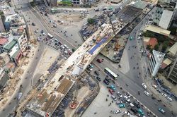 Hai cầu vượt V&agrave;nh đai 1 tăng tốc thi c&ocirc;ng, hướng tới ho&agrave;n th&agrave;nh cuối năm 2026