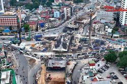 H&agrave; Nội c&oacute; 62 vị tr&iacute; r&agrave;o chắn thi c&ocirc;ng, CSGT khuyến c&aacute;o người d&acirc;n chủ động lộ tr&igrave;nh