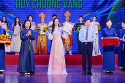 Nhật Kim Anh đoạt Huy chương V&agrave;ng với vai Thắm trong 'Cuốn truyện bị đốt'