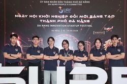 Nhóm sinh viên sáng tạo ứng dụng 'gỡ khó' cho người học tiếng Trung